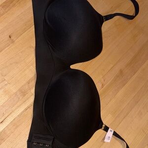 Victoria's Secret Black 40C Push-up bra
